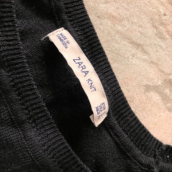 Zara Knit thin long sleeve shirt SMALL - Picture 2 of 2